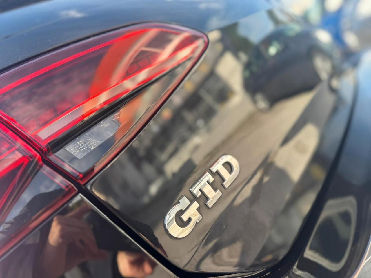 Volkswagen Golf 7.5 GTD 2.0 TDI 5p. Garanzia