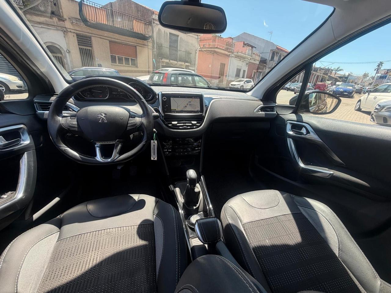 Peugeot 2008 1.6 BlueHDi 100 ALLURE