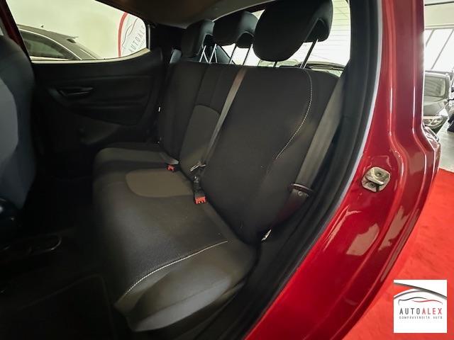 LANCIA - Ypsilon 1.2 8v 5p momo NEOPATENTATI