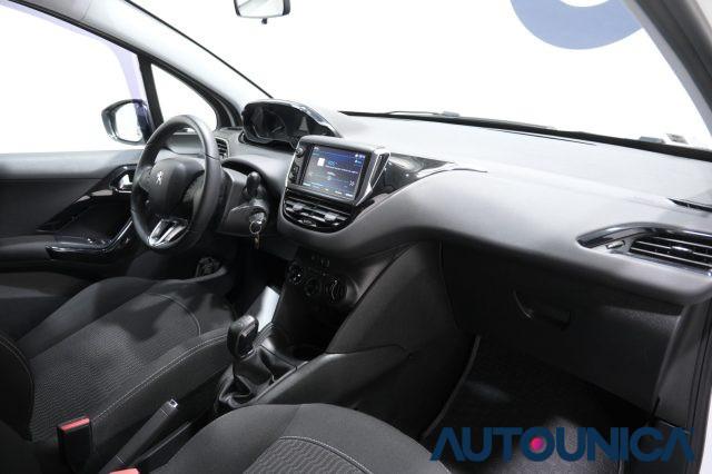 PEUGEOT 208 PURETECH 82 5 PORTE GPL ALLURE NEOPATENTATI