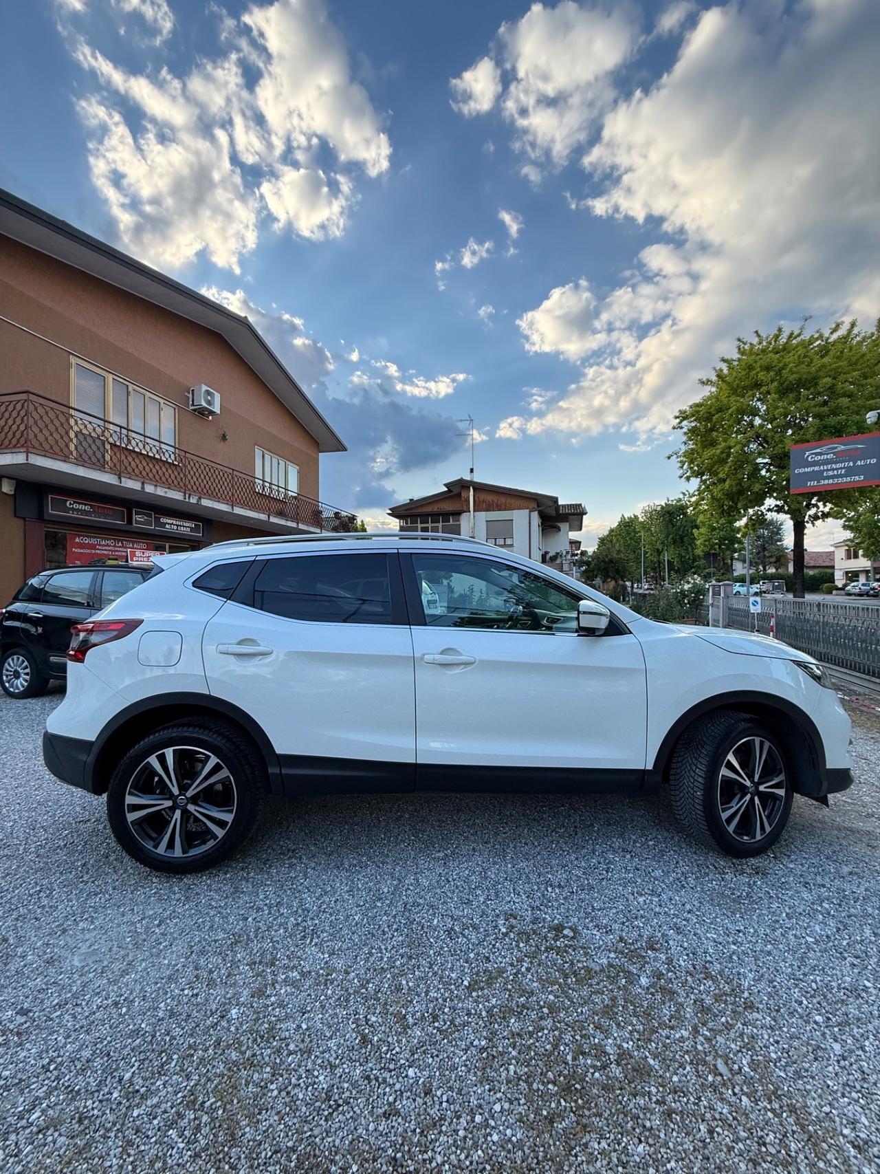 Nissan Qashqai 1.6 dCi 2WD N-Connecta 12 mesi di garanzia