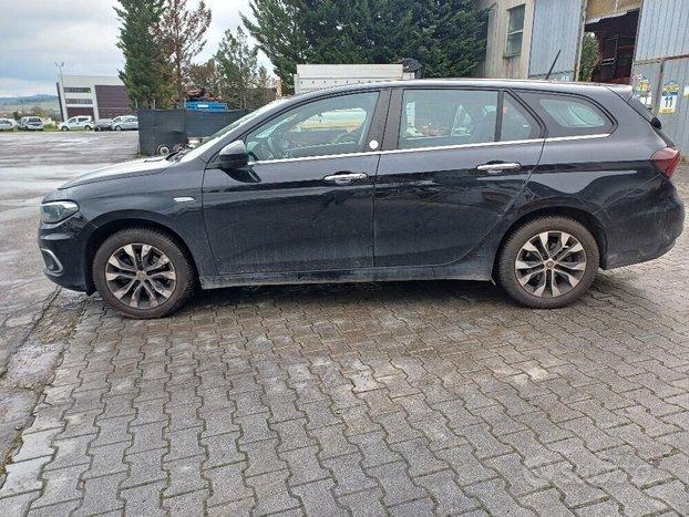 Fiat Tipo S.W 1.6 Mjt DCT Incidentata 2020