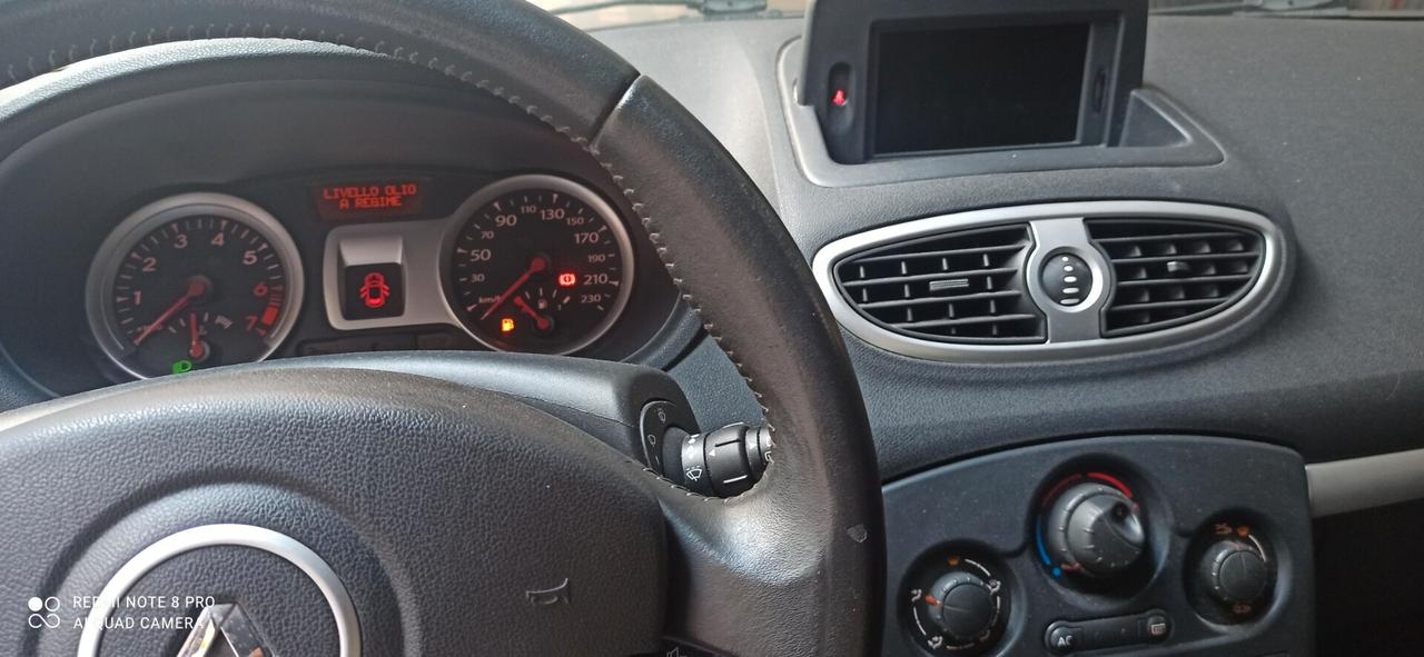 Renault Clio 1.2 16V 5 porte Luxe