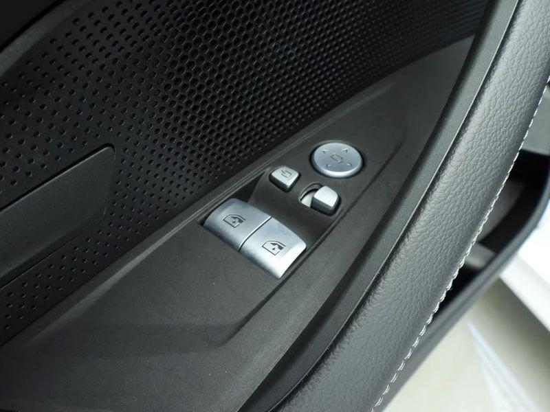 BMW Serie 4 420i M SPORT AUTO Tetto Pelle 19" Camera