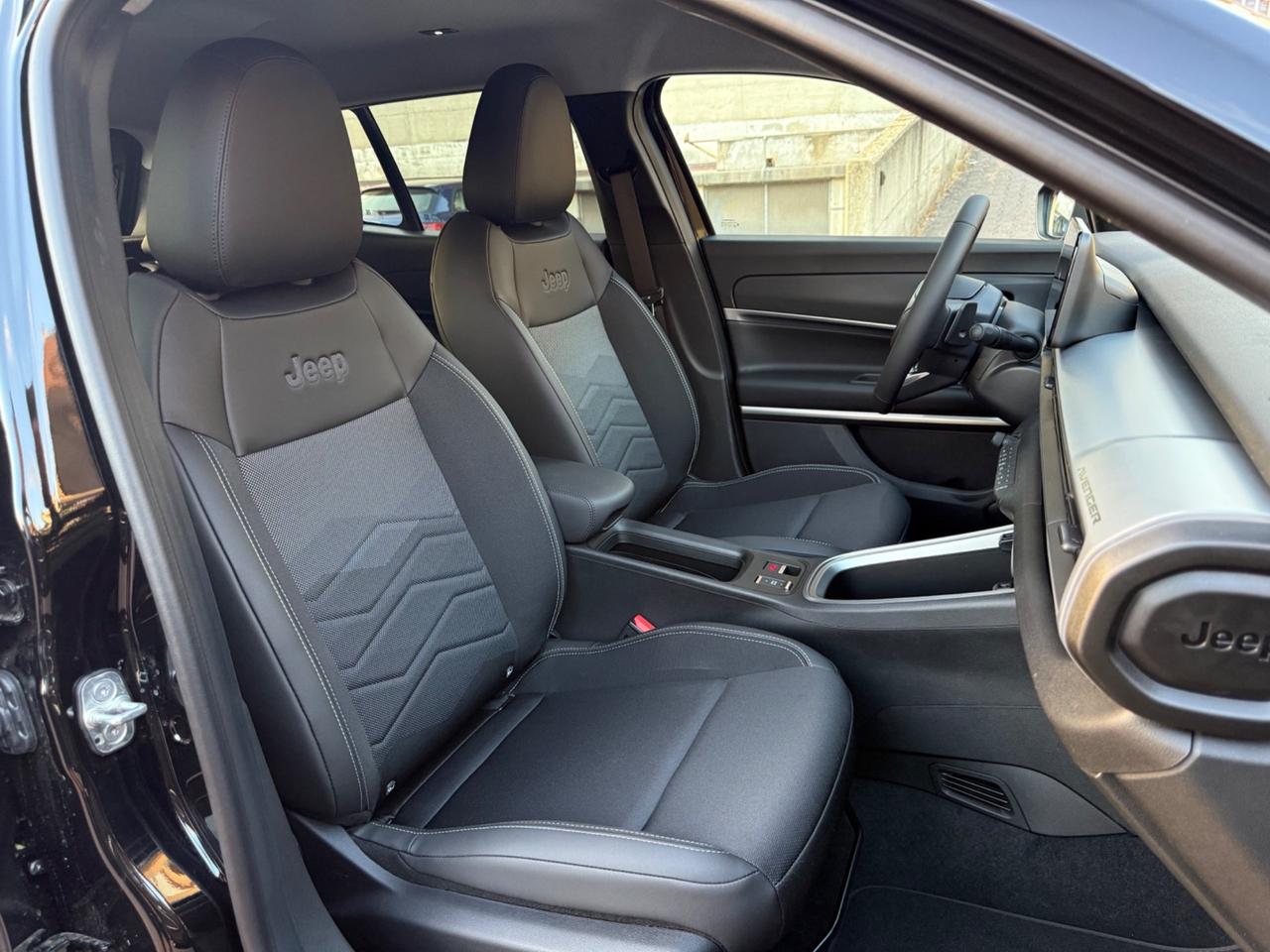 Jeep Avenger 1.2 e-Hybrid 110 cv MHEV Summit