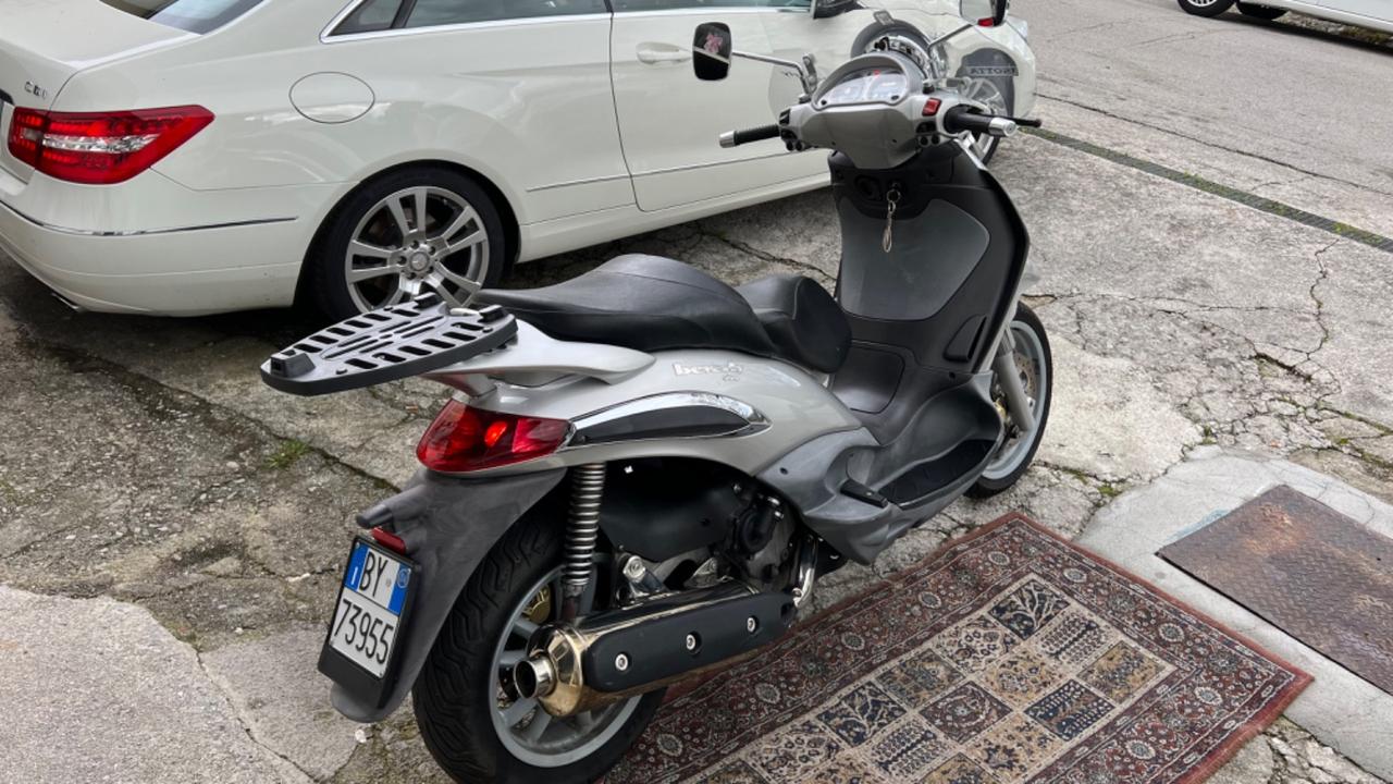 Piaggio beverly 500