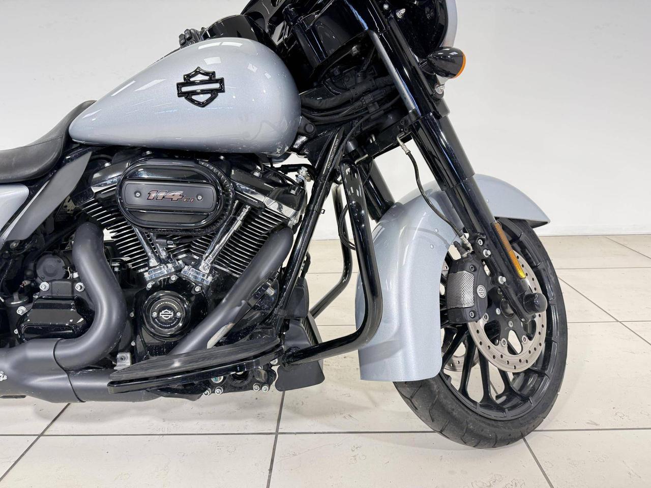 HARLEY DAVIDSON Street Glide 114 1868 Street Glide 114 Special