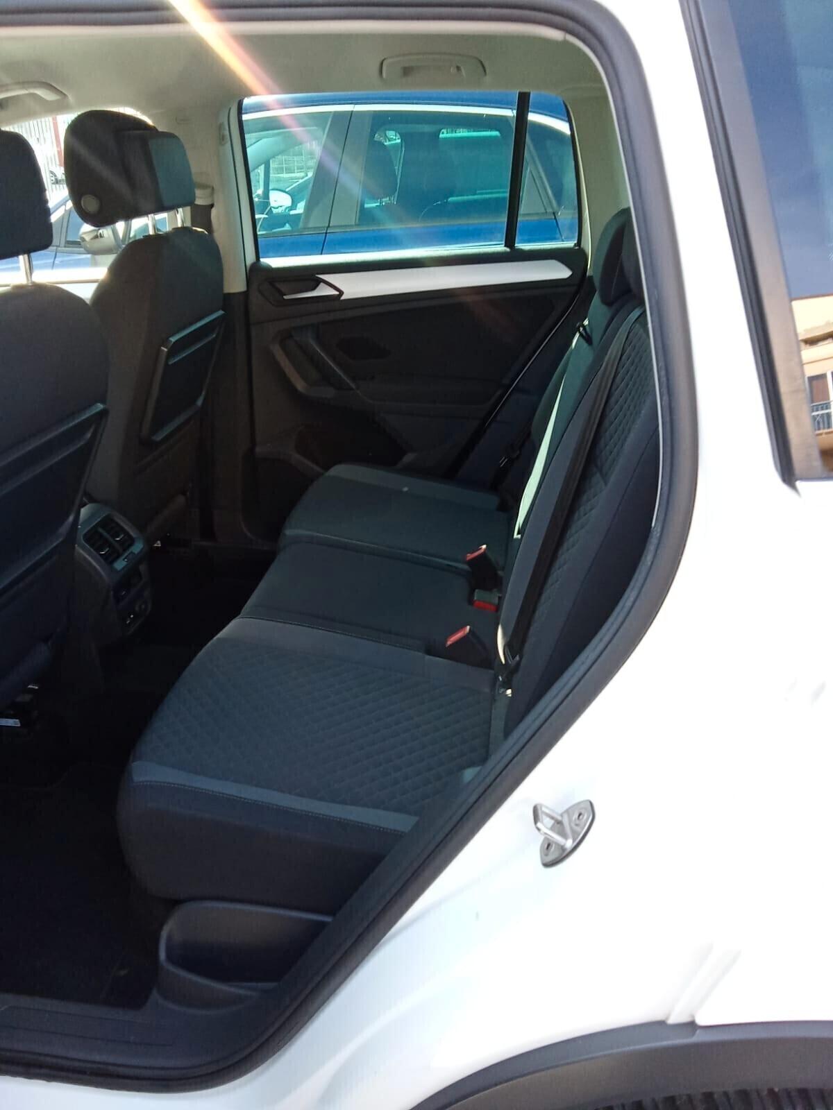 Volkswagen Tiguan 1.6 TDI RLINE Sport BlueMotion Technology