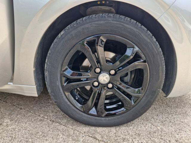 Peugeot 208 1.4 HDi 68 CV 5 porte X NEOPATENTATI
