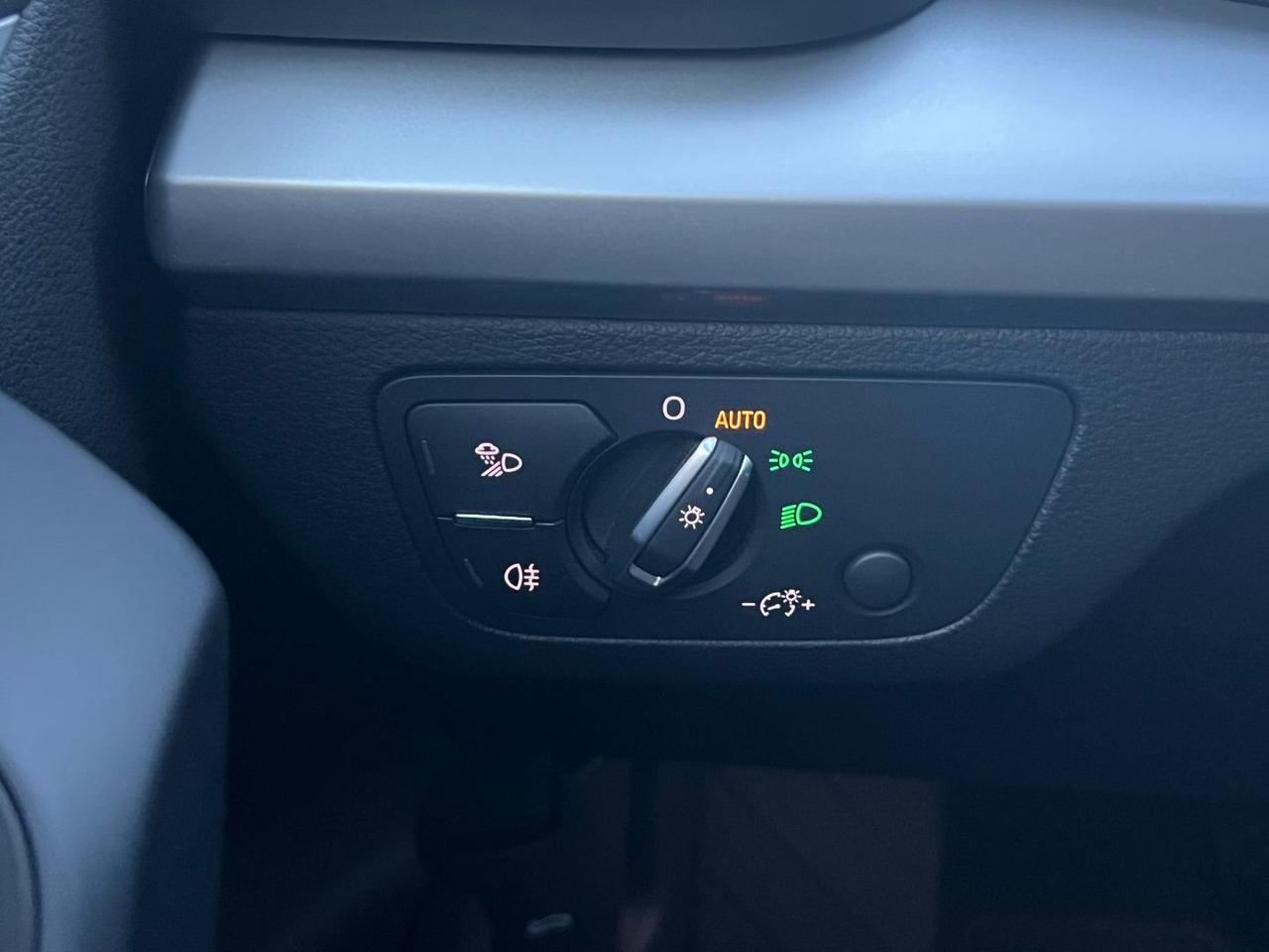 Audi Q5 Business Advanced 2.0 35 TDI MHEV #8562