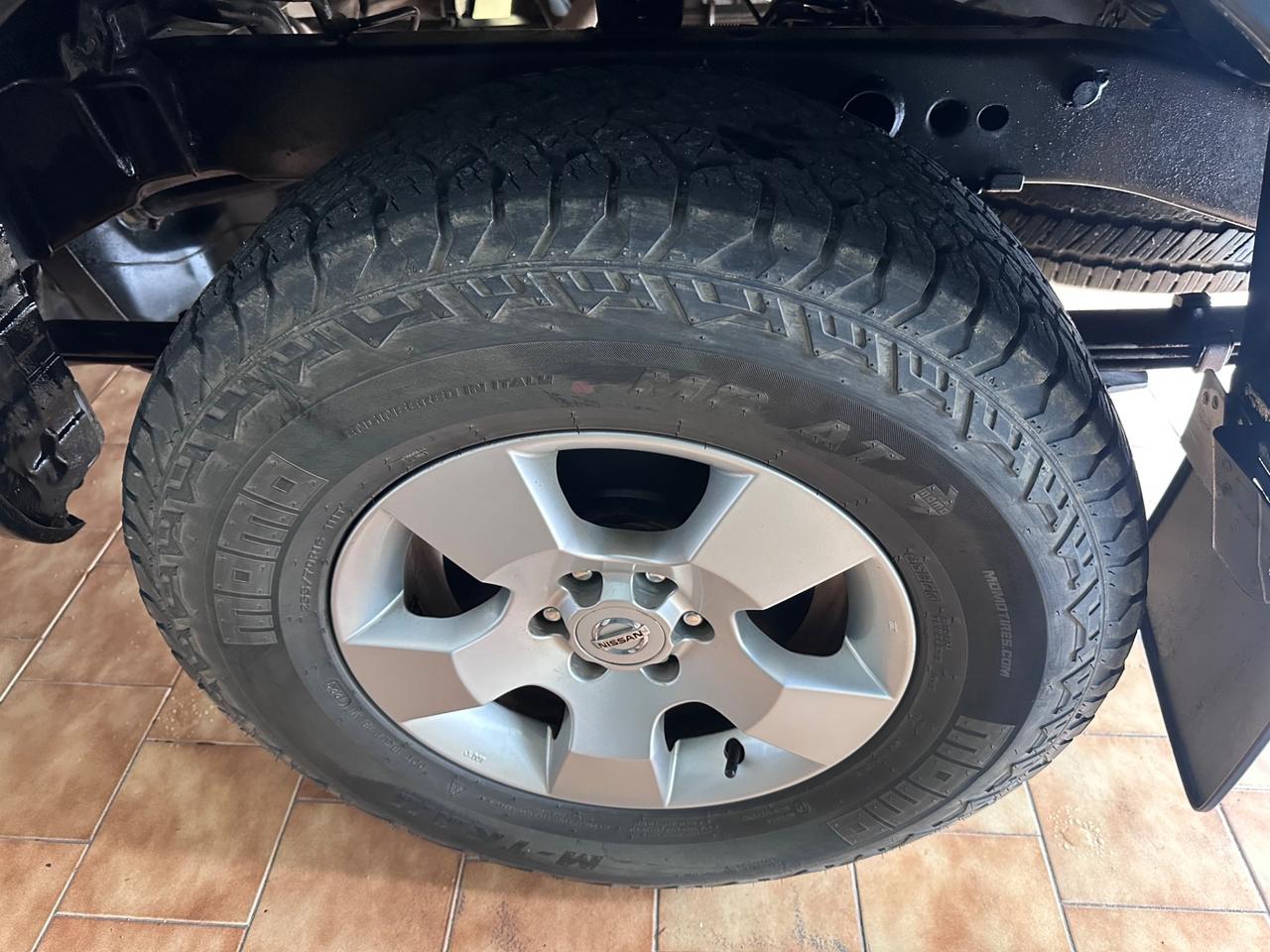 Nissan Navara 2.5 dCi 4 porte Double Cab SE