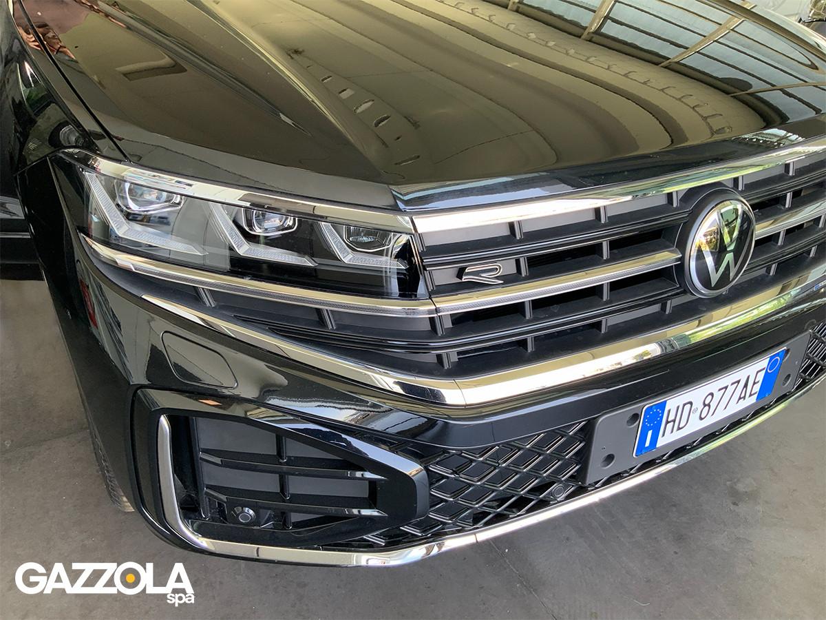 Volkswagen Touareg 3.0 V6 tdi scr R-Line 231cv auto