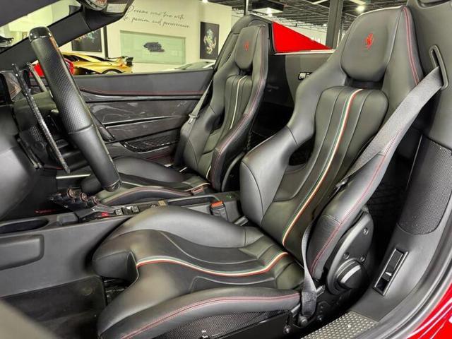 FERRARI 458 458 Speciale Aperta "ROSSO CORSA LIVREA TRICOLORE"