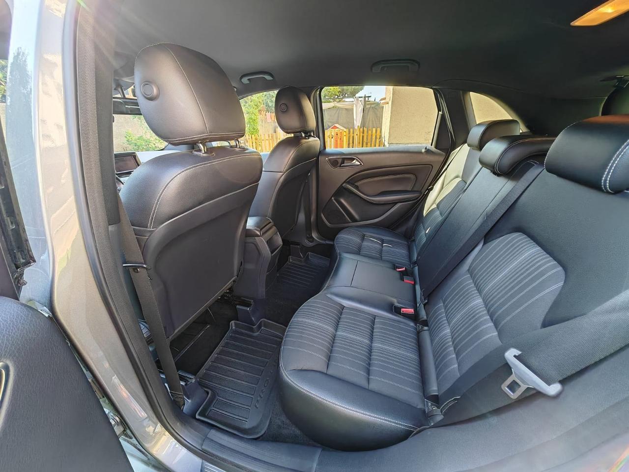 Mercedes-benz B 180 BlueEFFICIENCY Premium