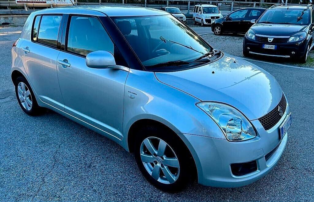 Suzuki Swift 4x4 5p. GPL
