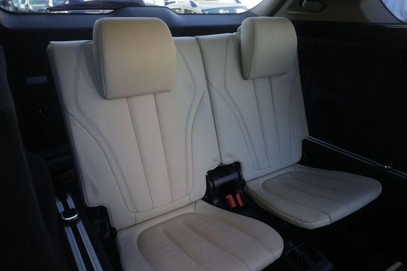BMW X5 BMW X5 xdrive30d Business 258cv auto 190KW ANNO 2014