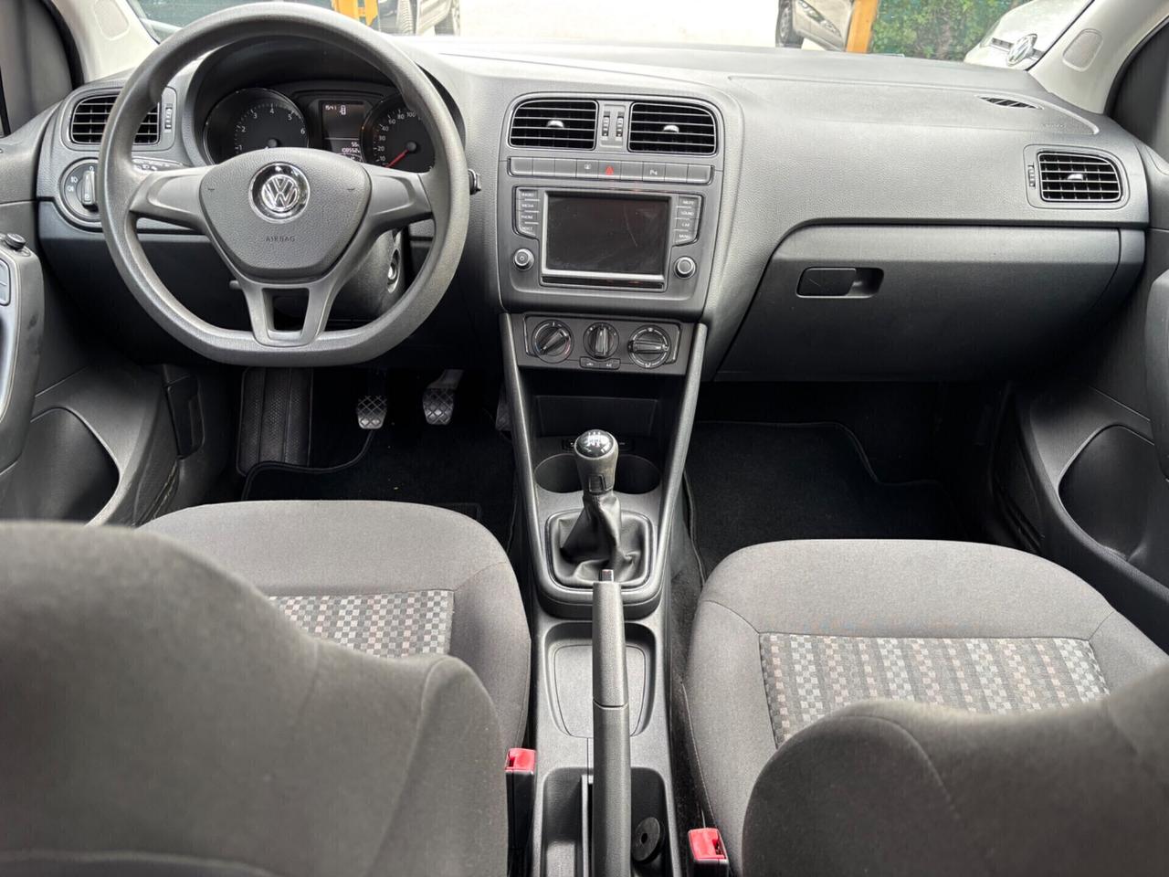 Volkswagen Polo 1.0 5 porte ok neopatentati