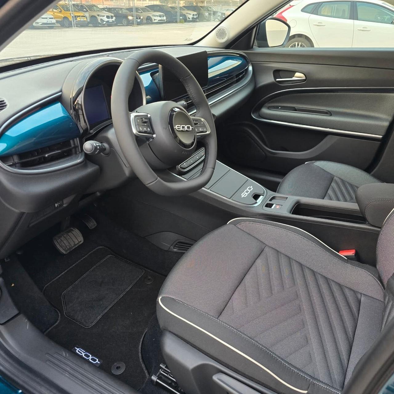 Fiat 600 Hybrid 110 CV DCT MHEV Icon