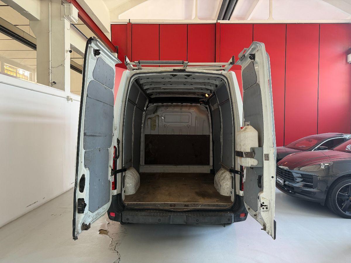 RENAULT MASTER