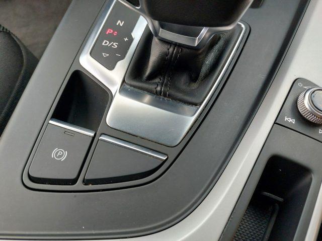AUDI A4 Avant 30 hybrid TDI/136 CV S tronic Bus. Adv.