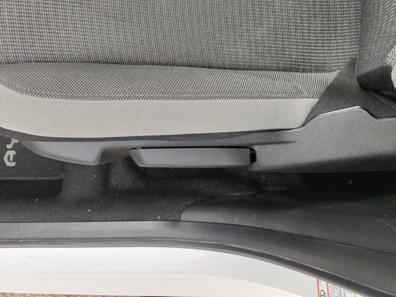 Toyota Aygo Connect 1.0 VVT-i 72 CV 5 porte x-clusiv