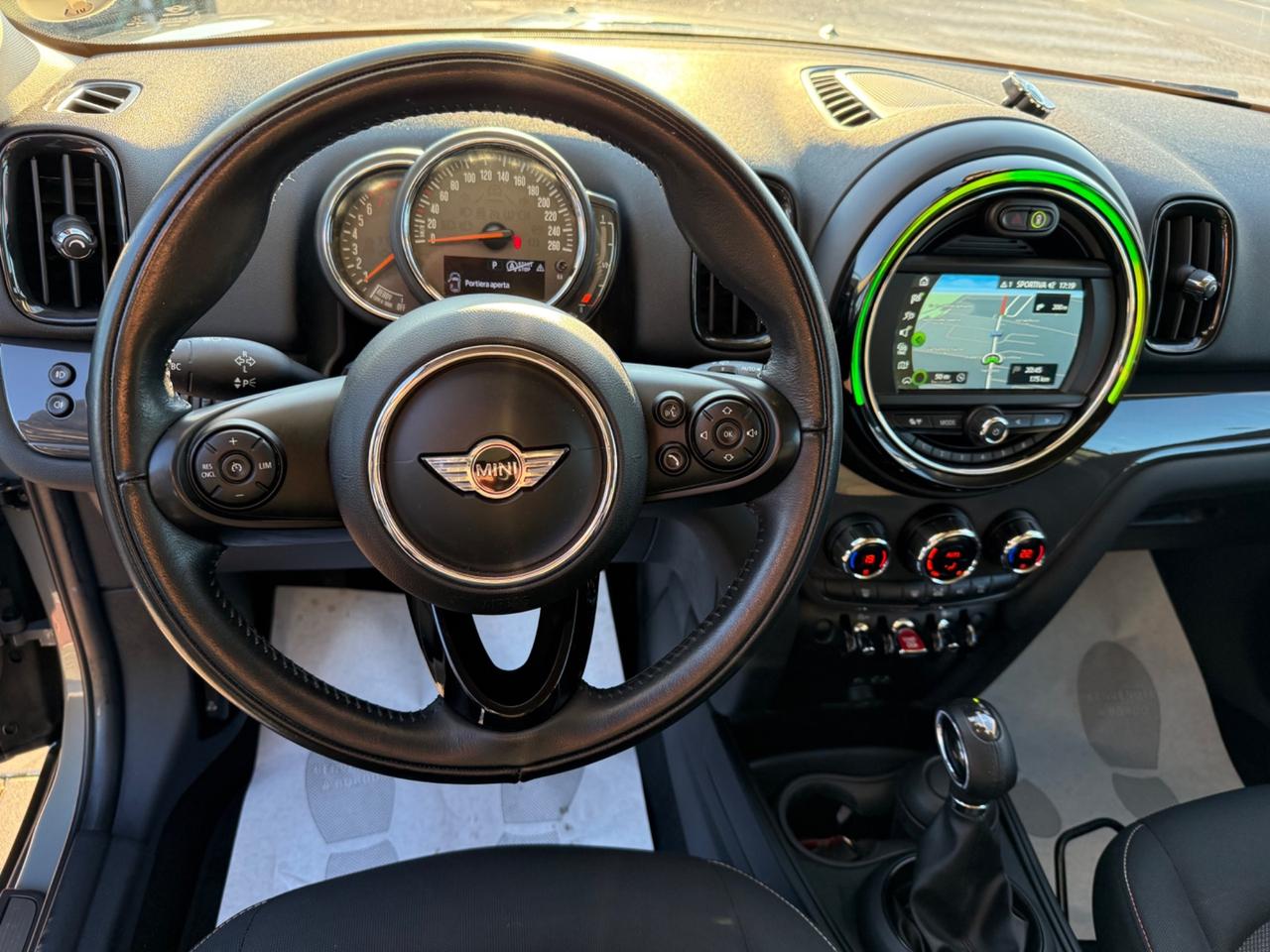 Mini Cooper Countryman 1.5 Hype GANCIO TRAINO