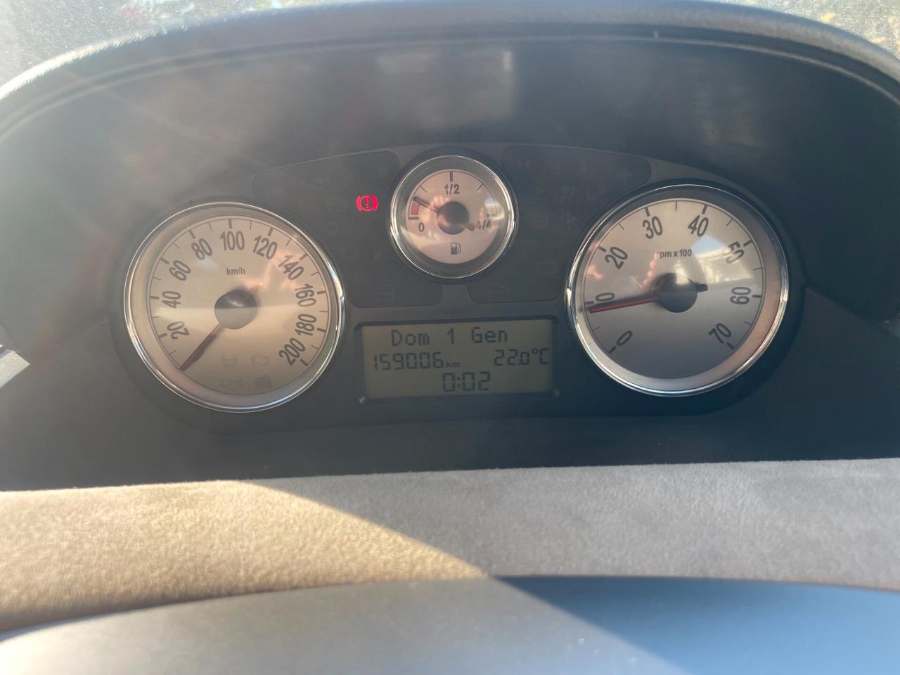 Lancia Ypsilon 1.3 MJT 75 CV Platino