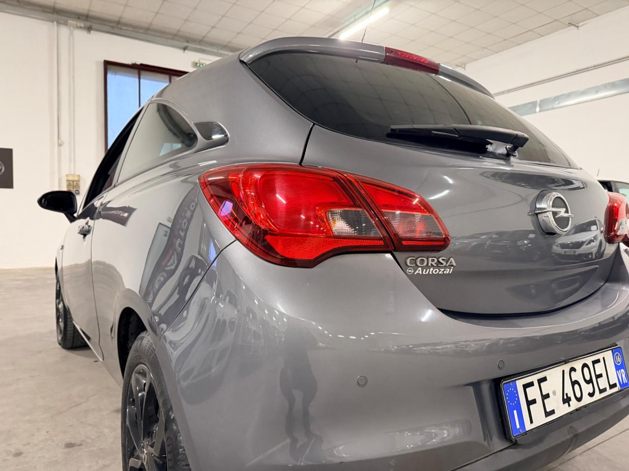 Opel Corsa 1.4 90CV GPL Tech Coupé b-Color