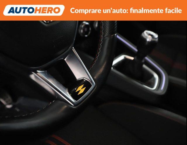 RENAULT Clio TCe 90 CV 5 porte R.S. Line