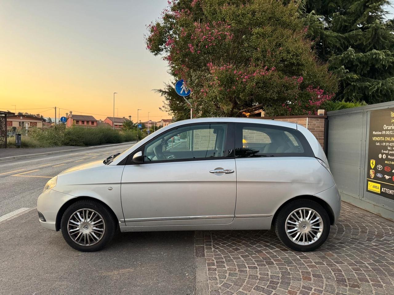 Lancia Ypsilon 1.2 Argento