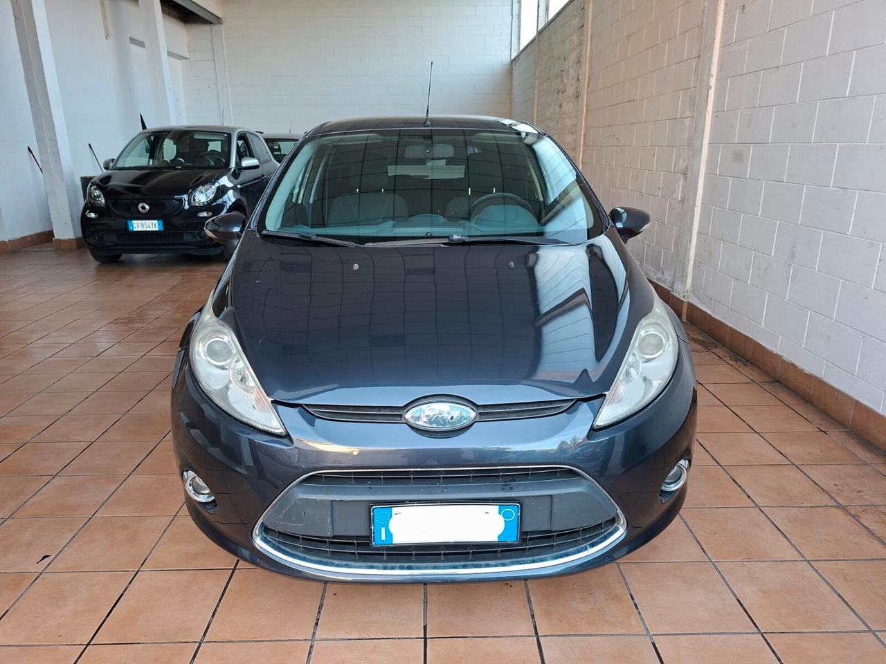 Ford Fiesta 5p 1.4 tdci Titanium, adatta a neop.