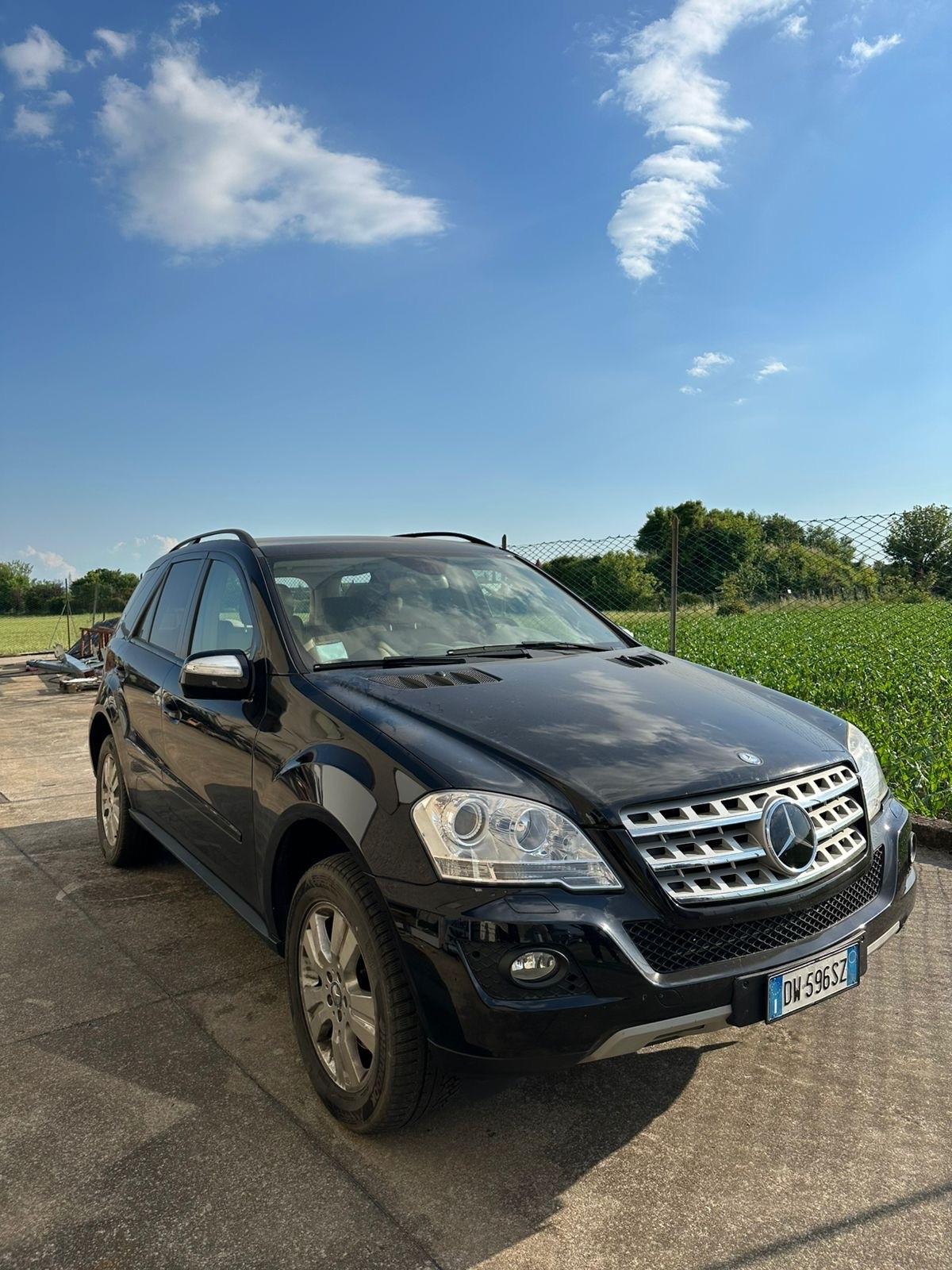 Mercedes-benz ML 300 CDI BlueEFFICIENCY Chrome