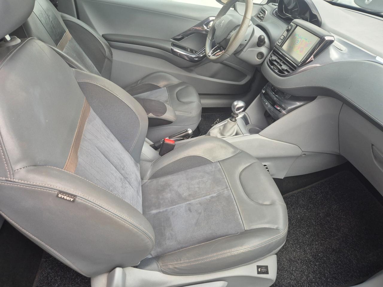 Peugeot 208 1.4 HDi 68 CV 3 porte Allure