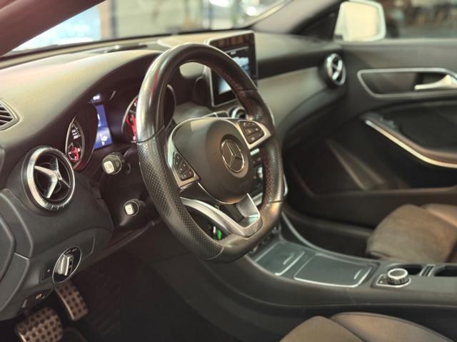 MERCEDES-BENZ CLA 200 4Matic Auto Premium*TETTO*PELLE*NAVI