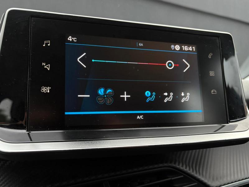 Peugeot 208 5 Porte 1.2 puretech Active s&s 75cv ADATTA NEOPATENTATI