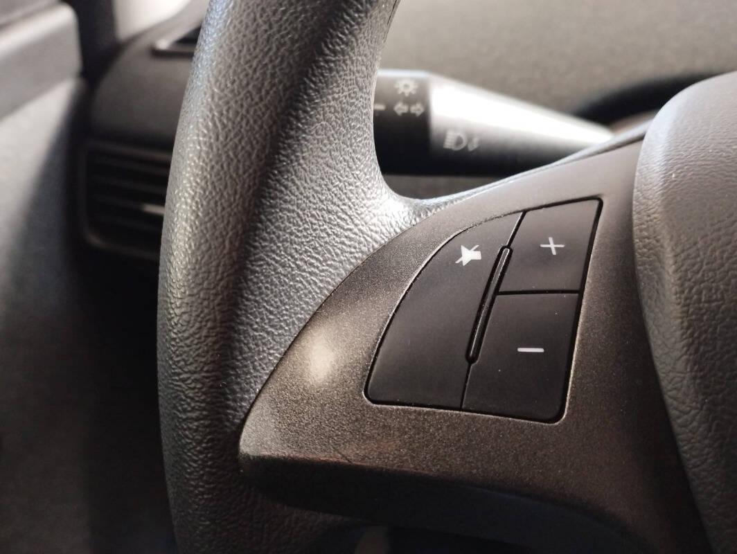 Lancia Ypsilon III 1.0 firefly hybrid Silver s&s 70cv 5p.ti