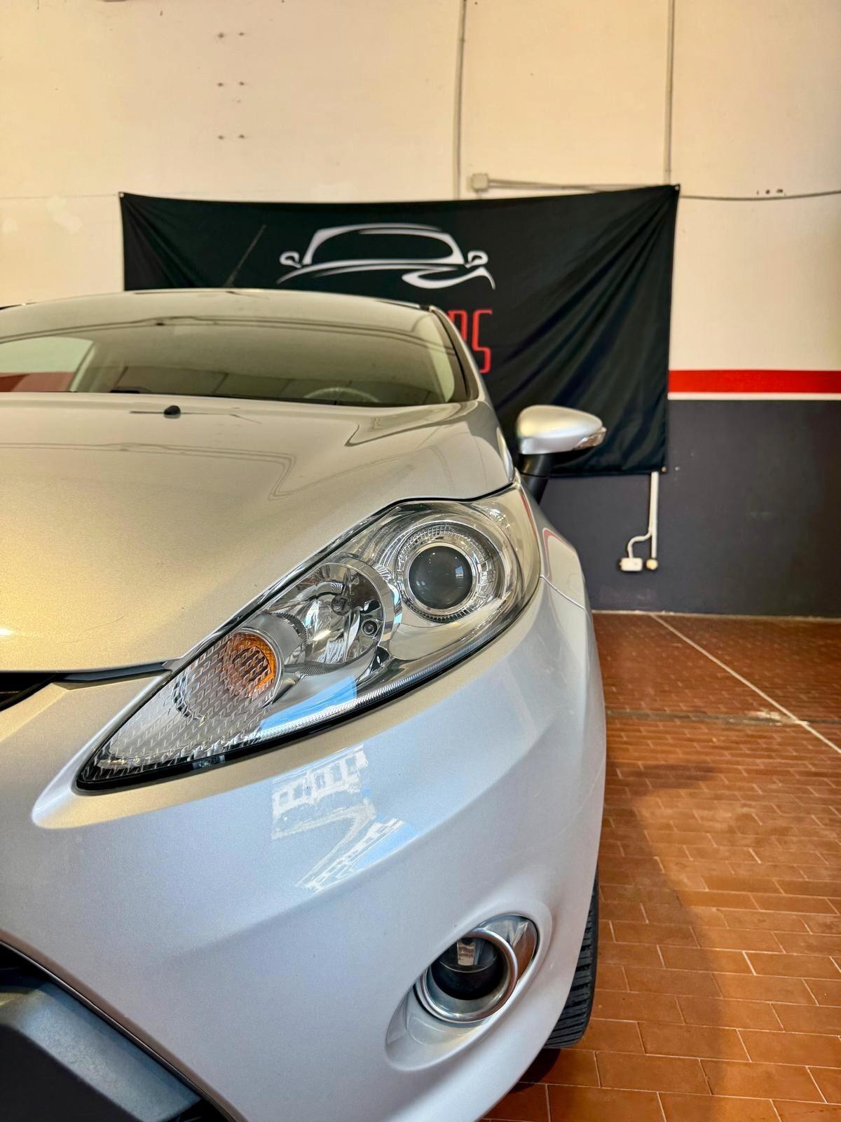 Ford Fiesta 1.4 TDCi 68CV 5 porte Titanium