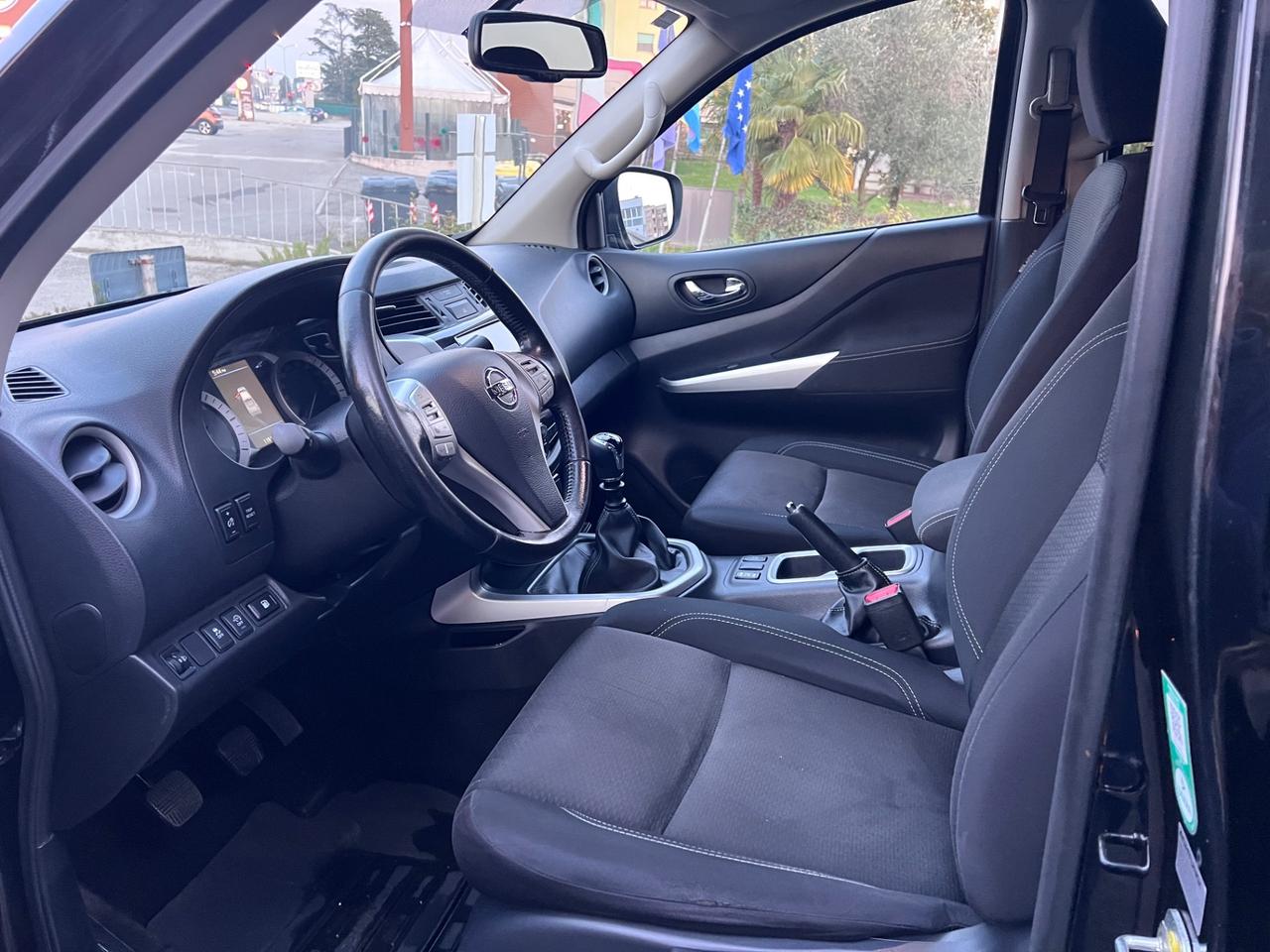 Nissan Navara 2.3 dCi 163 CV 4WD Double Cab N-Connecta