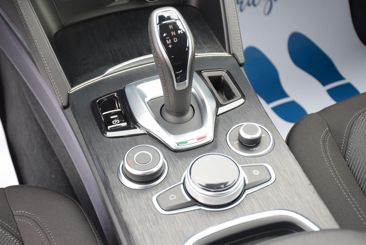 Alfa Romeo Stelvio 2.2TD AT8 Q4 AUTOCARRO 5 POSTI IVA DETRAIBILE-NAVI-SENSORI-CAM-ADAS-CRUISE-BT