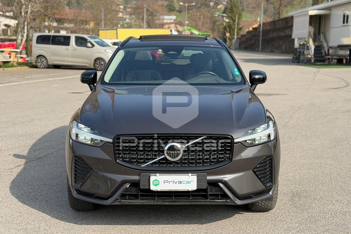 VOLVO XC60 B4 (d) AWD automatico Ultimate Dark N1