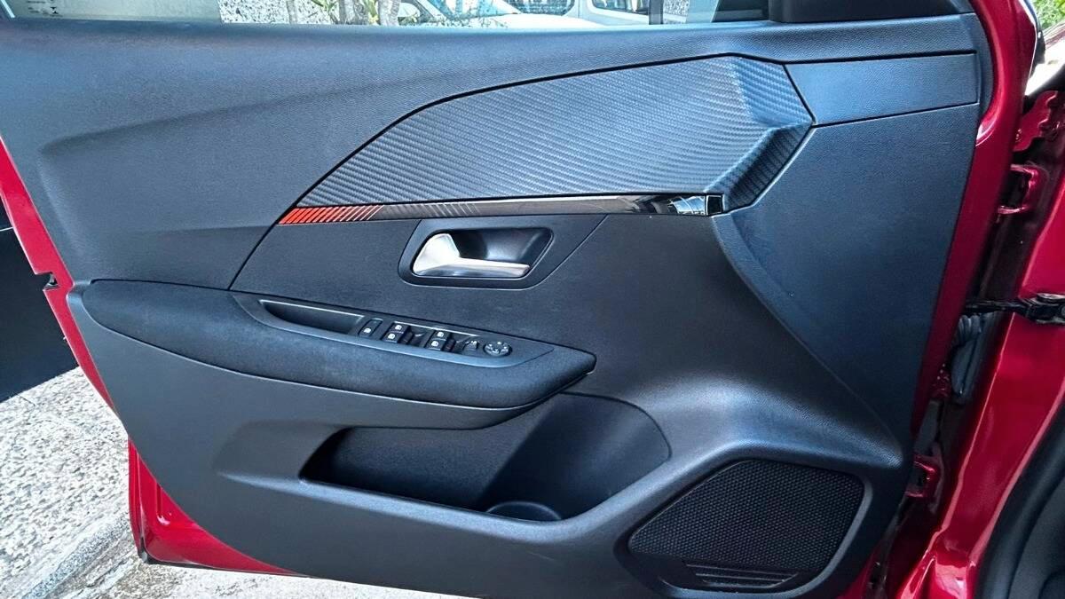 Peugeot 208 1,2 Allure Pack 75cv con 45375 km