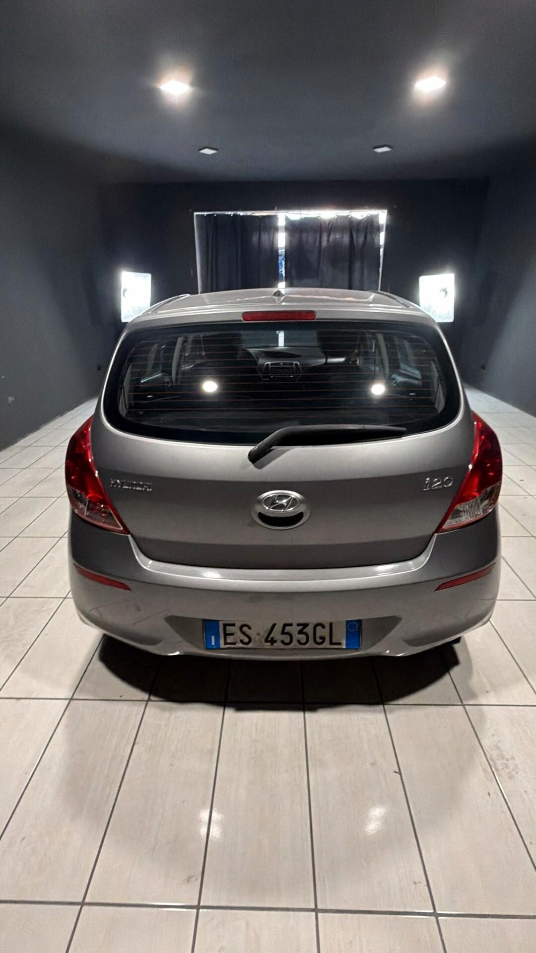 HYUNDAY I 20 DEL 2013 1200 GPL VALIDO FINO 2033