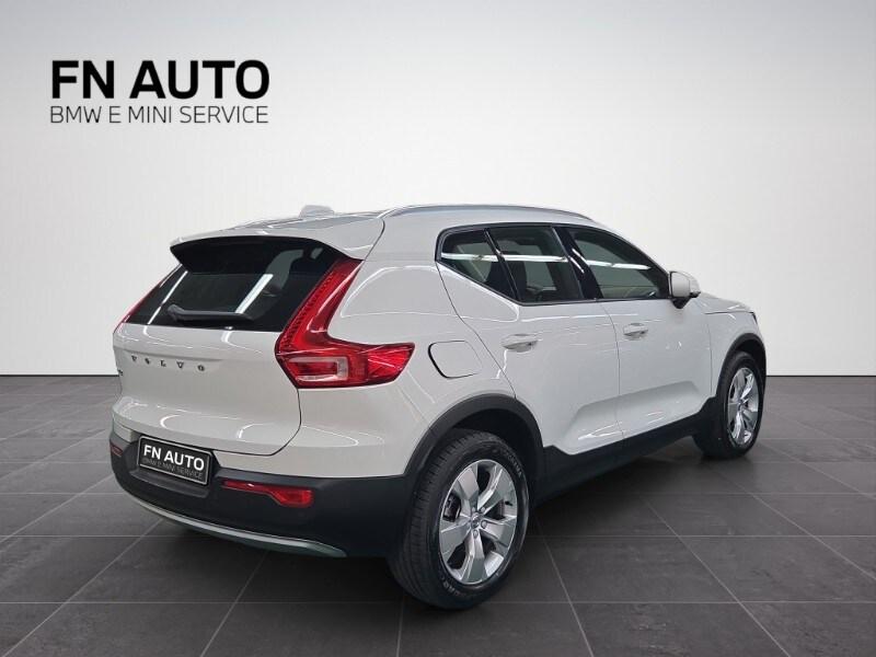 VOLVO XC40 (2017-->) XC40 T3 Geartronic Momentu...
