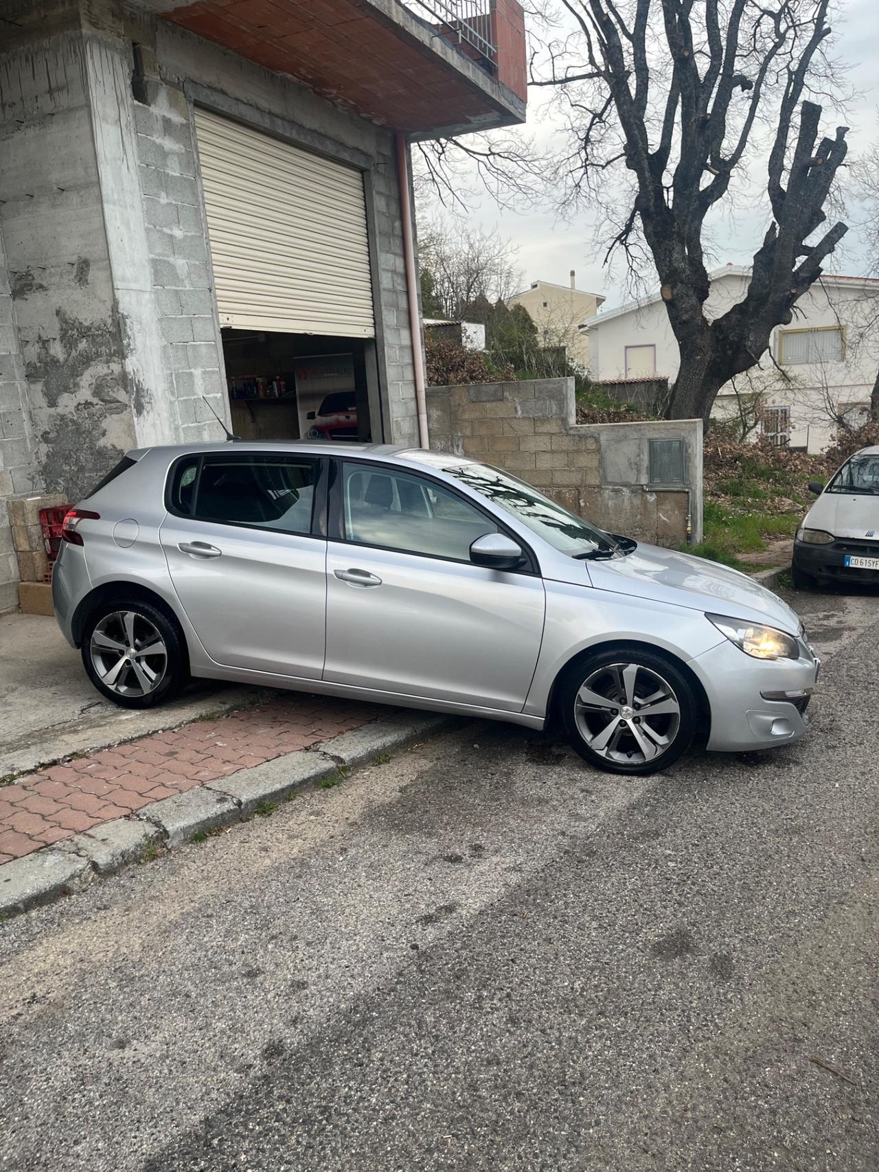 Peugeot 308 1.6 HDi 92 CV Business