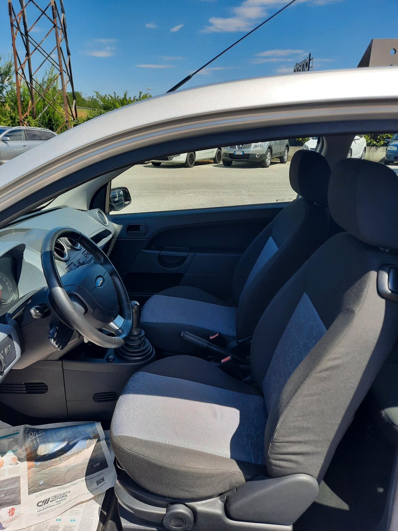 Ford Fiesta 1.2 16V 3p. Ghia OK NEOPATENTATI