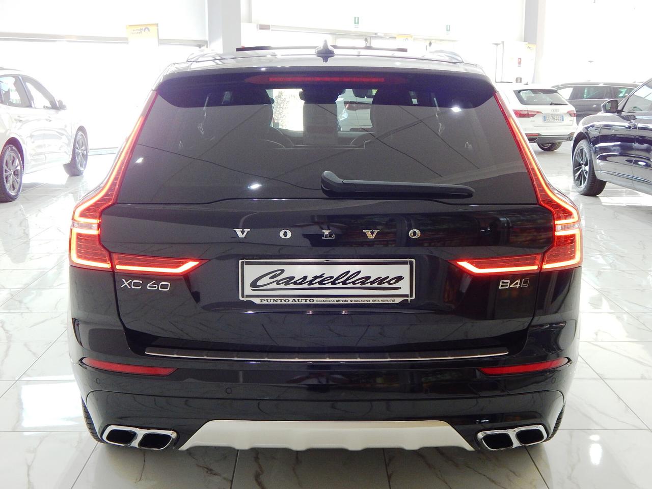 Volvo XC60 2.0 B4 Business Plus AWD Geartronic TETTO-NAVI-PELLE
