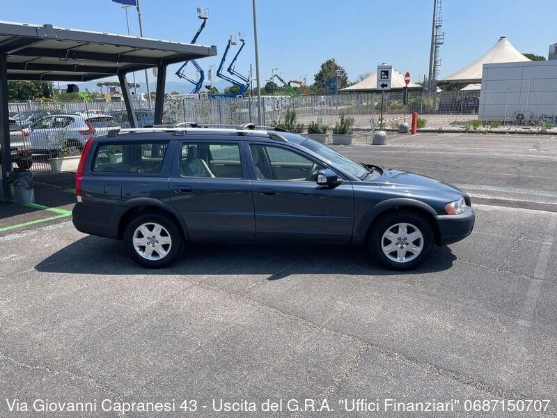 Volvo XC70 XC70 2.4 D5 20V (185CV) cat AWD Summum