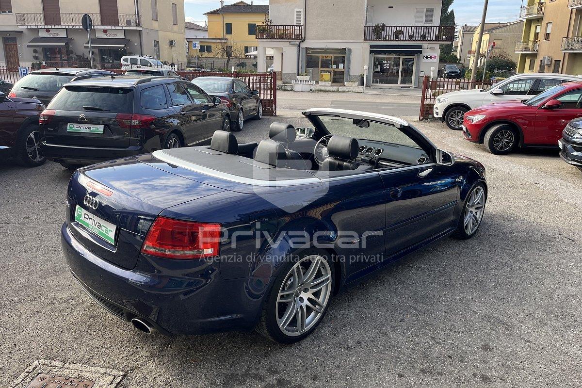 AUDI RS 4 Cabriolet 4.2 V8 quattro