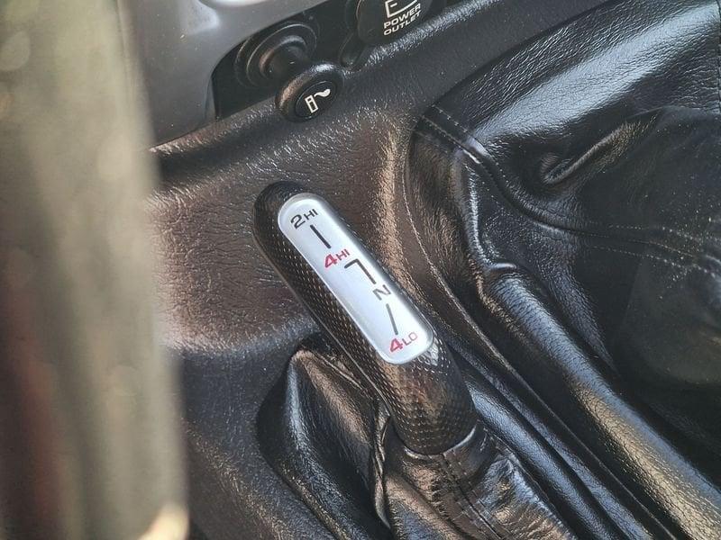 Jeep Cherokee Cherokee 2.5 crd Sport