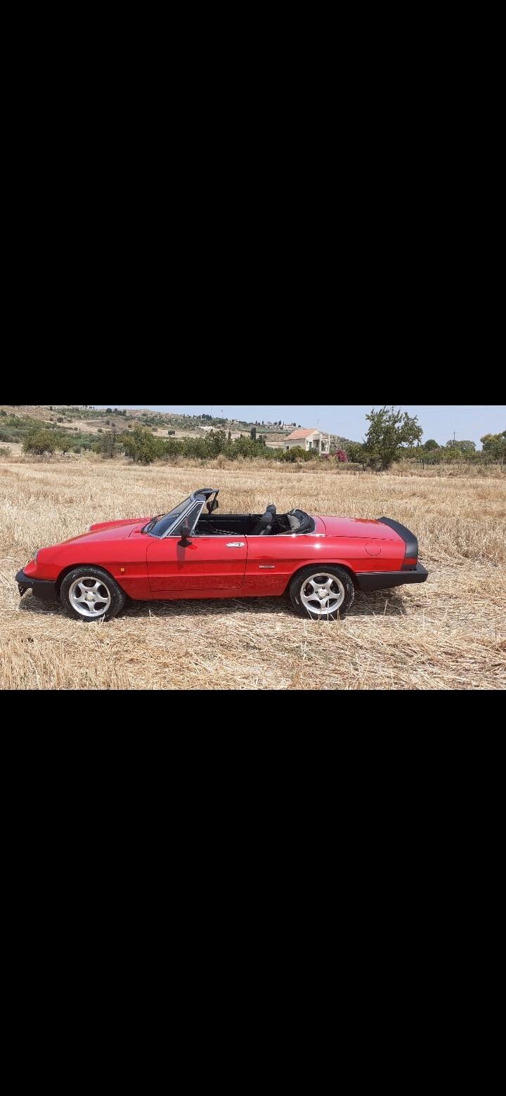 Alfa Romeo Spider 2.0